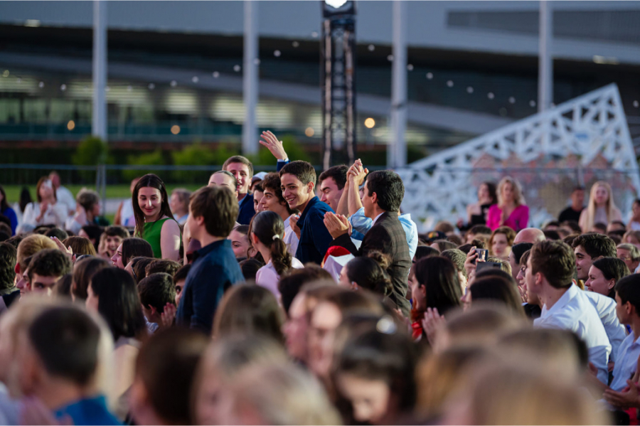 Школьники из Абхазии впервые стали участниками выпускного вечера Сириуса